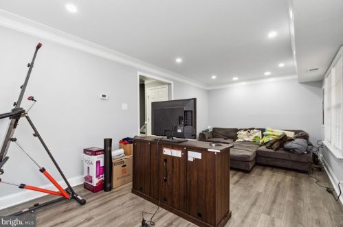 14688 Pinon Ct, Woodbridge VA  22191-3130 exterior