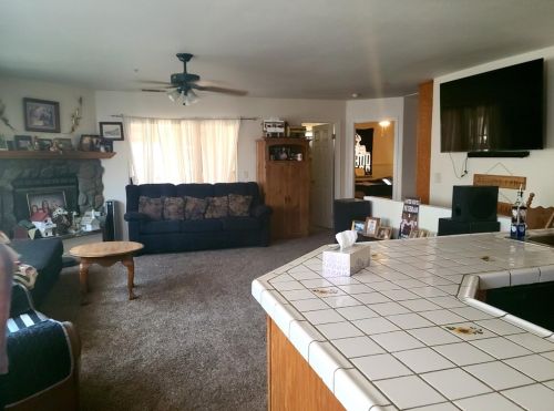 15056 Gravilla Rd, Victorville, CA 92392-9634