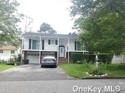 262 Fulton St, Babylon, NY 11704-2129