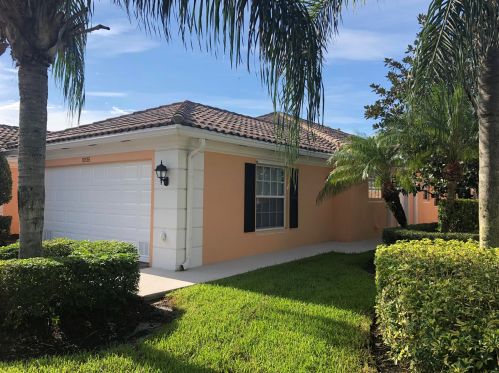 12135 Elsinore Dr, Fort Pierce, FL 34987-2193