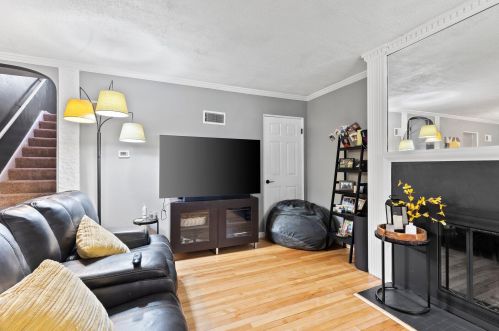 2524 60, Milwaukee WI 53219-2621 exterior