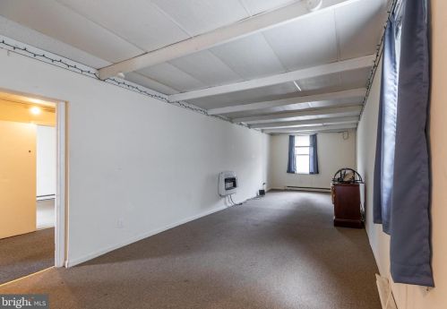 7648 Ardleigh St, Philadelphia PA 19118-3415 exterior