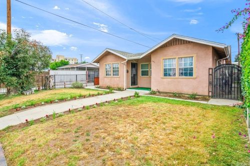2490 Linden Ave, Long Beach, CA 90806-3123