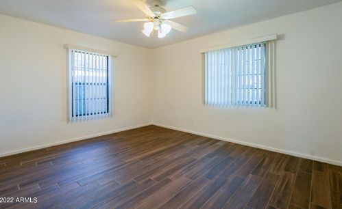 4220 16 Dr, Phoenix AZ  85015-1426 exterior