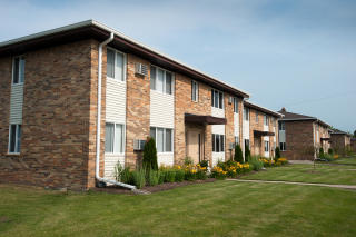 1772 Milldrum St, Union Grove WI  53182-1749 exterior