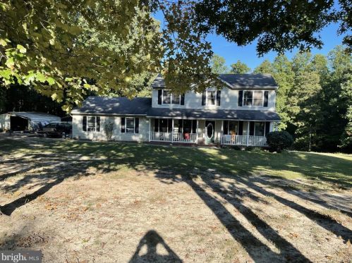 8301 Seays Rd, Spotsylvania VA  22551-3427 exterior