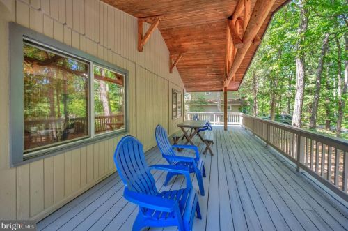 120 Hillside Dr, Locust Grove VA 22508-5233 exterior