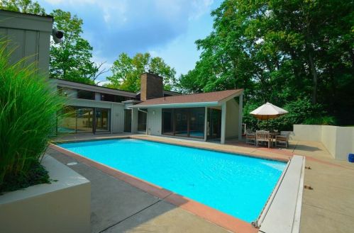 515 Fairway Ln, Cincinnati, OH 45230-7110