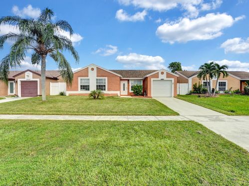 18997 Cloud Lake Cir, Boca Raton, FL 33496-2132