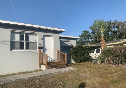 1444 28th St, West Palm Beach FL  33404-4140 exterior