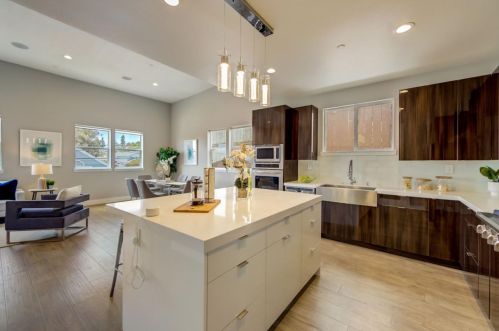 2624 Inyo Ave, Oakland CA  94601-1324 exterior