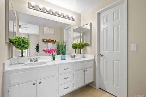 1014 Gibraltar Ave, Anaheim CA  92808-1576 exterior