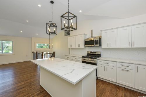 34 Corsa St, Huntington Station NY  11746-6623 exterior