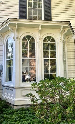 98 Milwaukee Ave, Bethel, CT 06801-2233