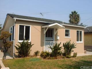 4529 160th St, Lawndale, CA 90260-2520