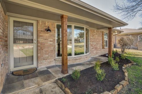1724 Westlake Dr, Plano TX  75075-8565 exterior