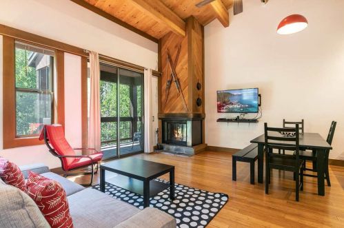 3069 Silver Strike, Truckee, CA 96161-4207