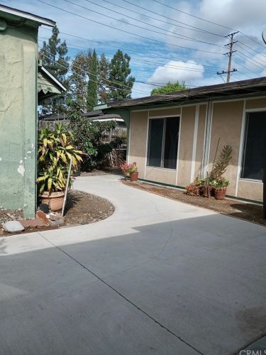 8512 Marylee Dr, Garden Grove, CA 92841-2218