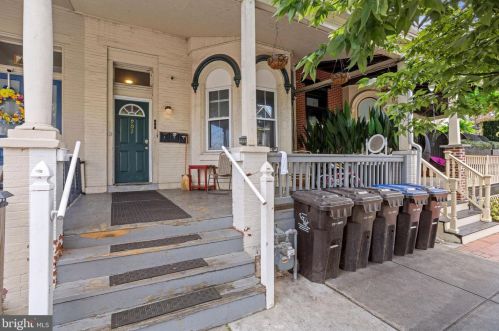 902 Swede St, Norristown, PA 19401-3958
