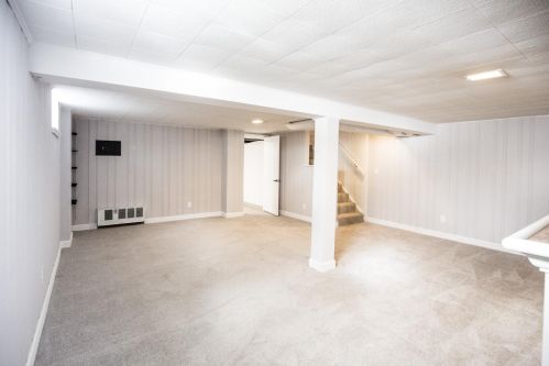 6477 Devonwood Dr, Cincinnati OH 45224-1118 exterior