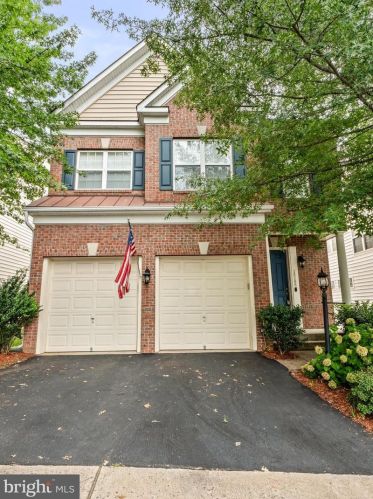 16208 Cutter Way, Woodbridge, VA 22191-6052