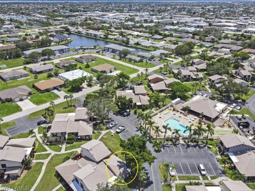 628 12th Ct, Cape Coral, FL 33990-2920