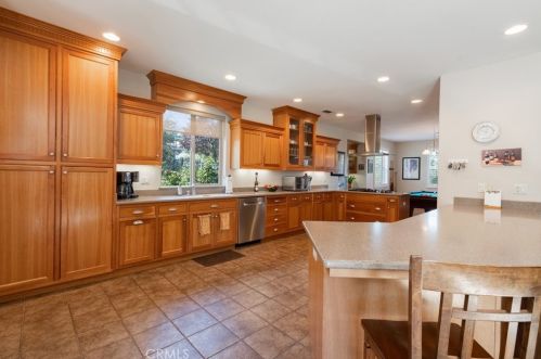 419 Peachtree Ct, Lake Nacimiento, CA 93446-2877