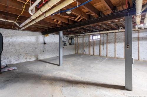 679 Woodtick Rd, Waterbury CT  06705-1740 exterior