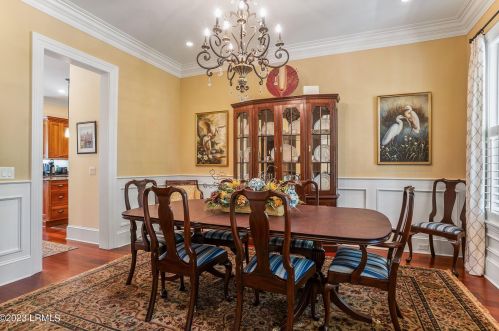 66 Bay Dr, Beaufort SC  29907-1755 exterior