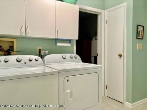 1768 Woodside Rd, Lacey NJ  08731-3360 exterior