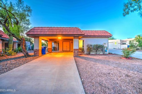 2611 Doral Cir, Mesa, AZ 85215-1513