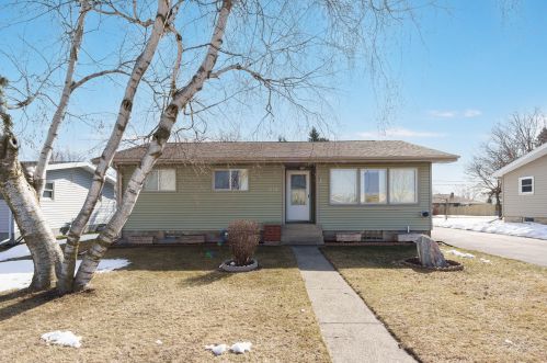 619 Maxon St, Waupun, WI 53963-1954