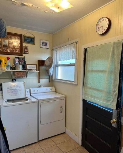 549 Division St, Bangor PA  18013-1805 exterior