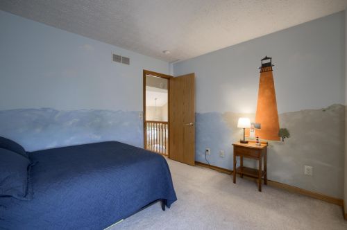 1390 Wild Horse Dr, Darbydale OH  43123-8540 exterior