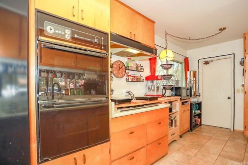 300 Country Clb Blvd, Big Bear City CA  92314-9258 exterior