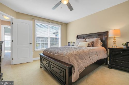 212 Hopewell Dr, Collegeville PA  19426-2852 exterior