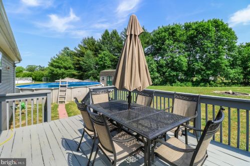 23415 Meadows Ln, Slaughter Beach DE  19963-4778 exterior