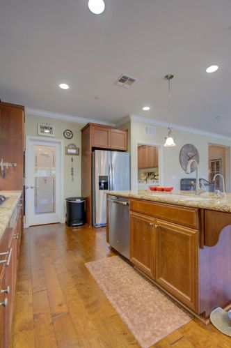 2864 Westport Cir, Valley Home CA  95361-8162 exterior