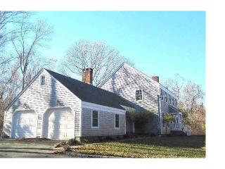 6 Aida Ct, Brookhaven, NY 11719-9615