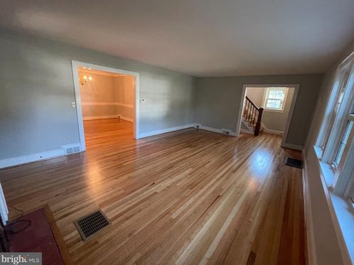 504 Church St, Charles Town WV  25414-1314 exterior