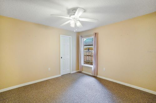 1103 Juniper Ct, Tavares FL  32778-4987 exterior