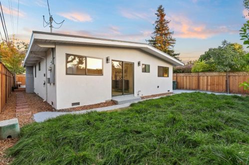 330 Anna Ave, Mountain View CA  94043-4104 exterior
