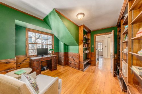 1919 Church St, Milwaukee WI 53213-2129 exterior