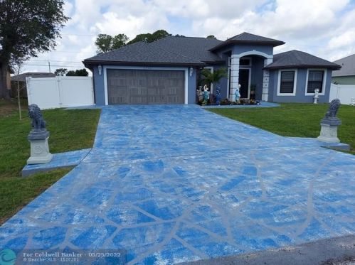 3942 Helmlinger St, Fort Pierce, FL 34953-7712