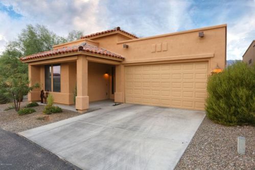 7349 Sabino Terrace Pl, Tucson, AZ 85750-6501