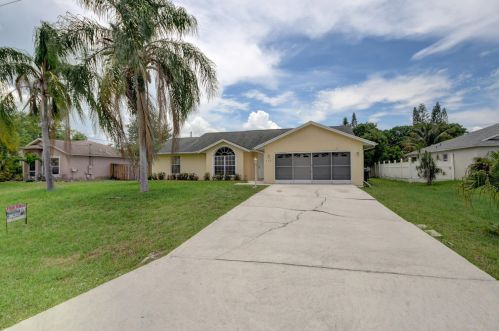 538 Cardinal Dr, Fort Pierce, FL 34983-1028