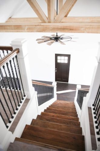 1002 Crawford Ave, Connellsville PA  15425-2428 exterior