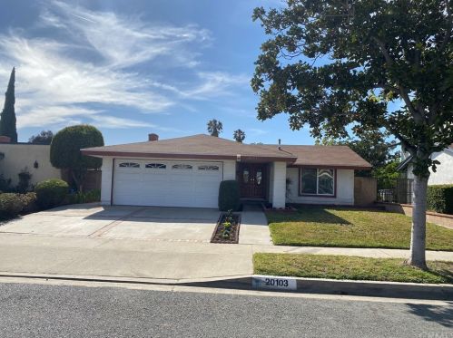 20103 Tajauta Ave, Long Beach, CA 90746-2563