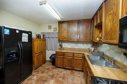 2936 Patterson Rd, Riverbank CA  95367-2811 exterior