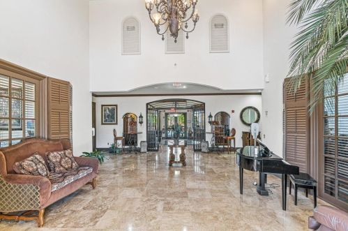 721 Villa Cir, Boynton Beach FL  33435-8914 exterior